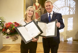 Preistraegerin Constanze KURZ und Preistraeger Bundespraesident a.D. Christian WULFF.
Evangelische Akademie Tutzing, Festakt zur Toleranzpreisverleihung 2014 / am 30.10.2014 in TUTZING / Evangelische Akademie Tutzing / DEUTSCHLAND.
[ F o t  o / C r e d i t :  O r y k  H A I S T , Tel: 0172-8913335, www.fotohaist.de,
O r i g i n a l d a t e i n a m e:  20141030_011], [D]