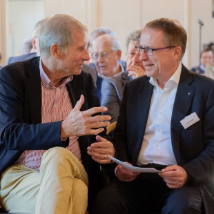 Ulrich Wickert und Akademiedirektor Udo Hahn während der Sommertagung des Politischen Clubs 2018. Bild: Haist