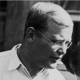 Dietrich-Bonhoeffer_August_1935Foto_Internationale_Bonhoeffer_Gemeinschaft