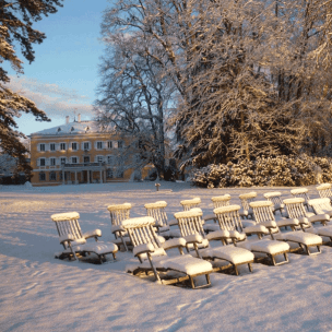 Schloss und Park im Schnee 2018 (js/eat archiv)
