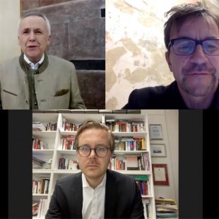 Die Anstalt zur "Akte Assange" - Udo Hahn im Online-Gespräch mit Dietrich Krauß (rechts im Bild) und Frederik Obermaier (Mitte).