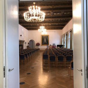 Musiksaal Schloss Tutzing - Archivbild vor Beginn des Jahresempfangs 2019