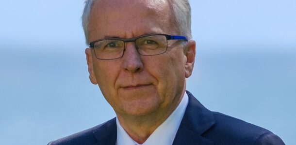 Udo HAHN, Akademiedirektor
