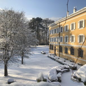Schloss Tutzing und Park im Winter (ma/eat archiv)