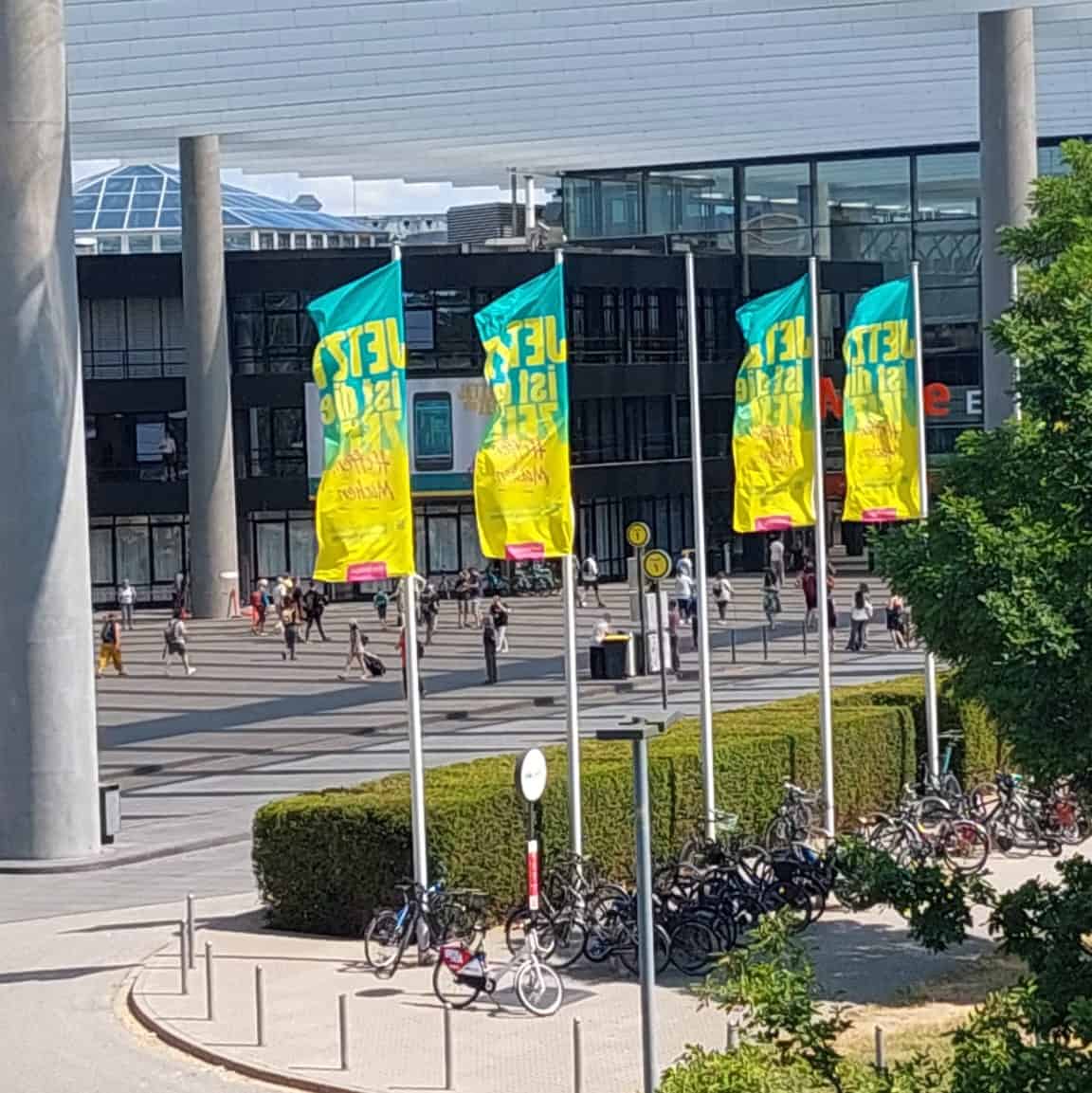 Flaggen Kirchentag Nürnberg