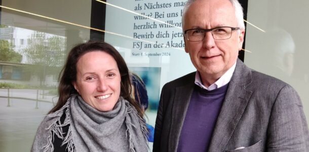 Hanna-Lena Neuser und Udo Hahn am 15.4.2024 bei der Mitgliederversammlung der EAD in Frankfurt. Foto: EAD e.V.
