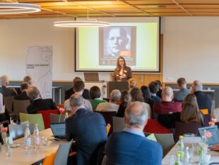 Bonhoeffer-Tagung in Flossenbürg, Vortrag von Lori Brandt Hale, Ph.D, Director, School of Humanities and Social Sciences, Professor of Religion, Department of Religion and Philosophy, Augsburg University, Minneapolis/USA