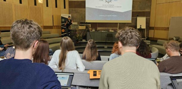 Politik zum Anfassen und Verstehen